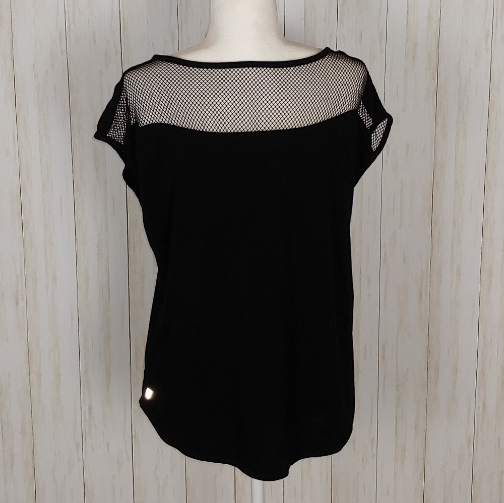 Fabletics Sleeveless Active top - Picture 3 of 4